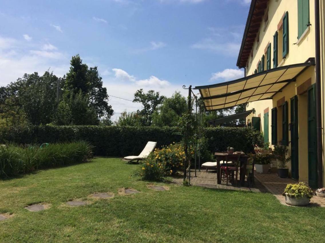 Il Giardino B&B Кастельветро-ди-Модена Экстерьер фото