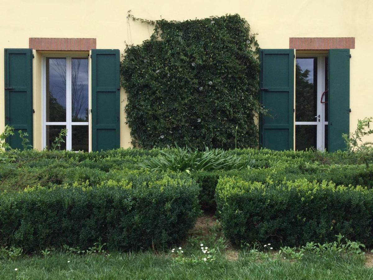 Il Giardino B&B Кастельветро-ди-Модена Экстерьер фото